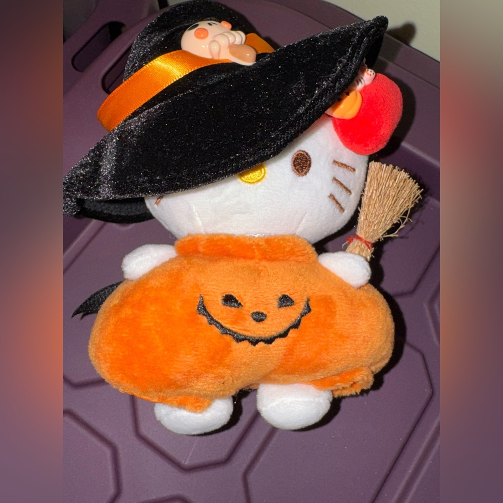 Hello Kitty Plush Halloween edition